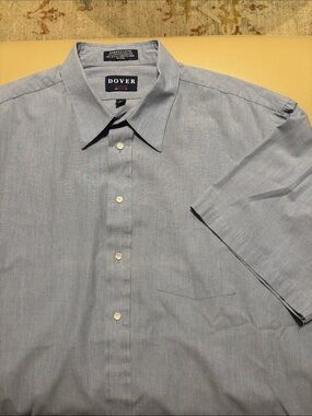 Vintage Dover Arrow Men's Short-Sleeve Dress Shirt in Light Blue